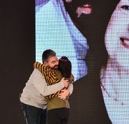 Moment emotionant la ''Bravo, ai Stil!''! Mama lui Maurice Munteanu i-a facut o surpriza si a aparut in platou